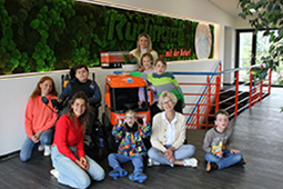 Die Firma Rüdinger unterstützt die Schulobst-Aktion an der Andreas-Fröhlich-Schule